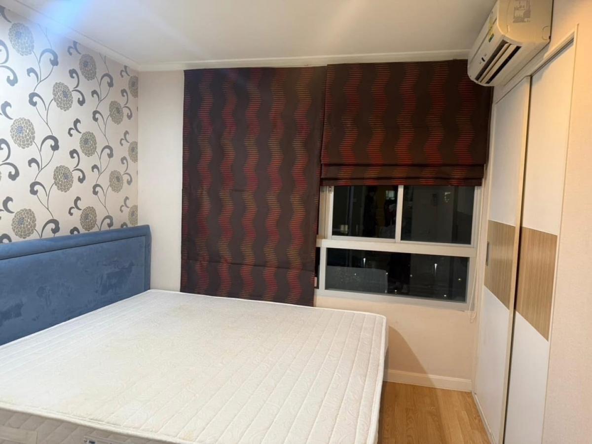 🌵 For rent: Lumpini Park Pinklao, pool view, Building B, 10th floor, price 8,900 baht, beautiful room, as shown in the picture.
