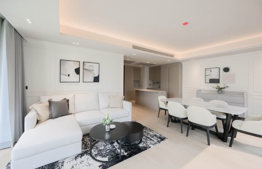 ● Super Luxury ● 128.00 sq.m. 2 Beds | Fully Furnished, Ready to move in | Condo near The Mercury Ville 1 min., BTS Chidlom 2 mins ● Super Luxury ● 128.00 sq.m. 2 Beds | Fully Furnished, Ready to move in | Condo near The Mercury Ville 1 min., BTS Chidlom 2 mins