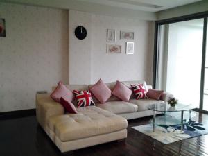 For rent Ananya Condo 150 Sq.m Beach front with Jacuzzi (S03-1151)