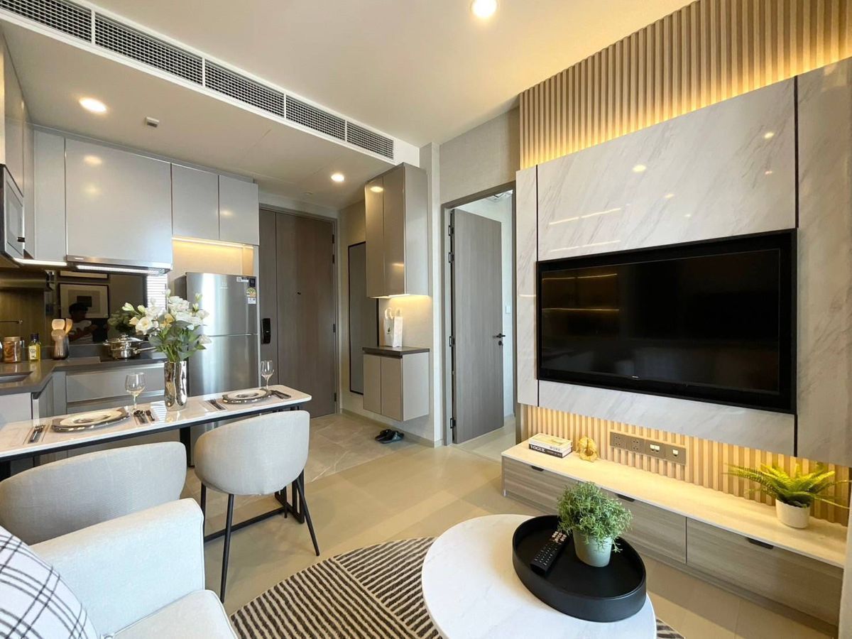 ✨ Beautiful room, prime location, The Extro Rangnam project ✨ 1 bedroom, 1 bathroom, 36.4 sq m. Rental price: only 33,000 baht/month 📩 Call: 086-746-8882 (K. Cooper) ✨ Beautiful room, prime location, The Extro Rangnam project ✨ 1 bedroom, 1 bathroom, 36.4 sq m. Rental price: only 33,000 baht/month 📩 Call: 086-746-8882 (K. Cooper)