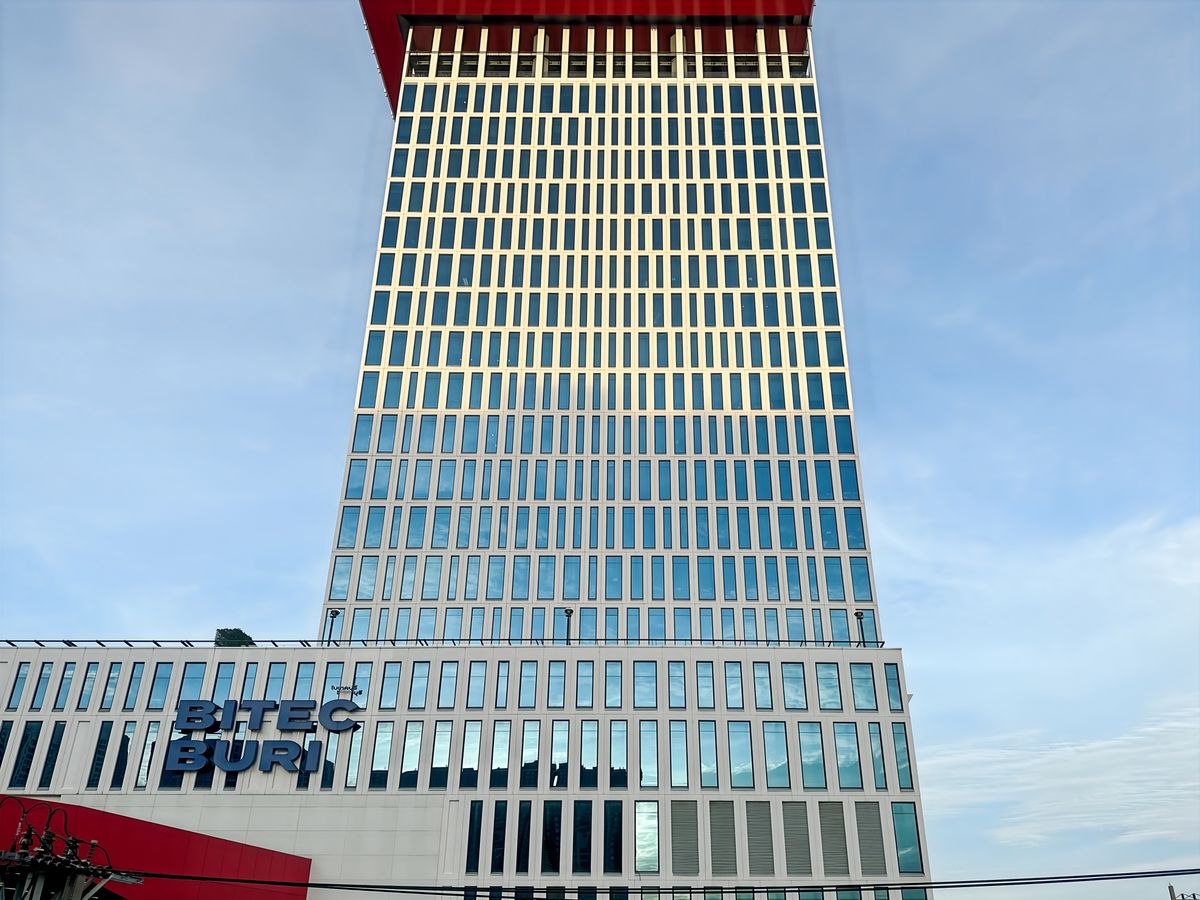 พื้นที่โคเวิร์กกิ้งใน Regus Bhiraj Tower at Bitec – รูปที่ 2
