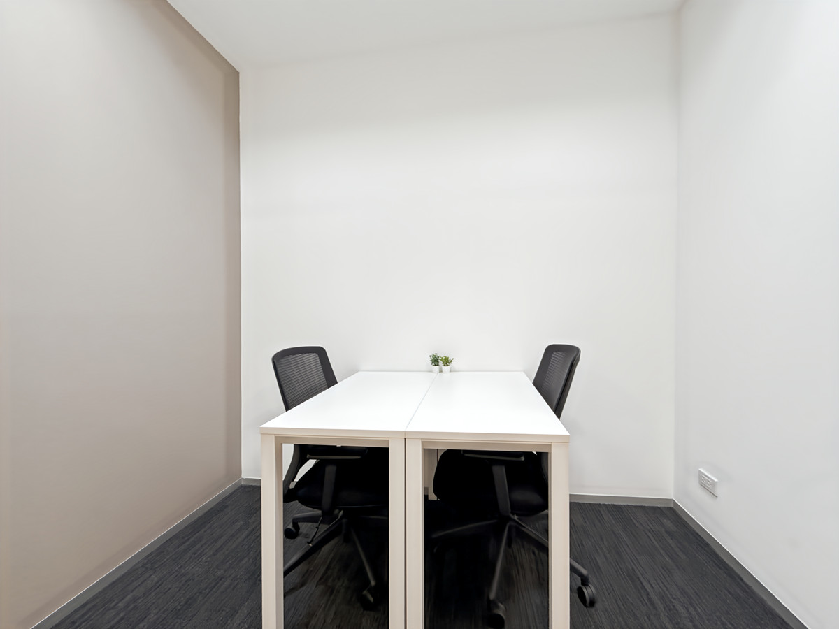 Private office space for 2 employees in Regus Rasa One Tower – รูปที่ 2