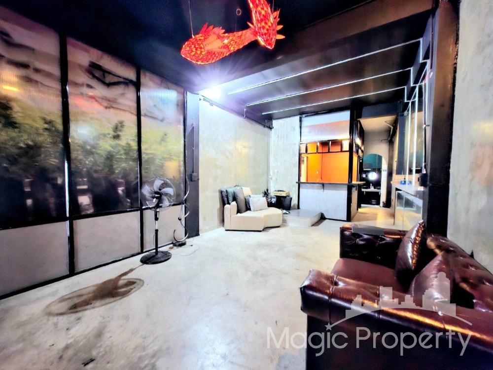 5 Bedroom Townhouse For Rent in Silom soi 3, Bang Rak, Bangkok 5 Bedroom Townhouse For Rent in Silom soi 3, Bang Rak, Bangkok