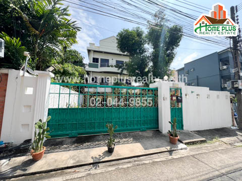ที่ดินพร้อมบ้านเดี่ยว 3 ชั้นซอยลาดพร้าว1 (ติดยูเนียนมอลล์ลาดพร้าว) เนื้อที่ 116 ตารางวา ทำเลดี – รูปที่ 2
