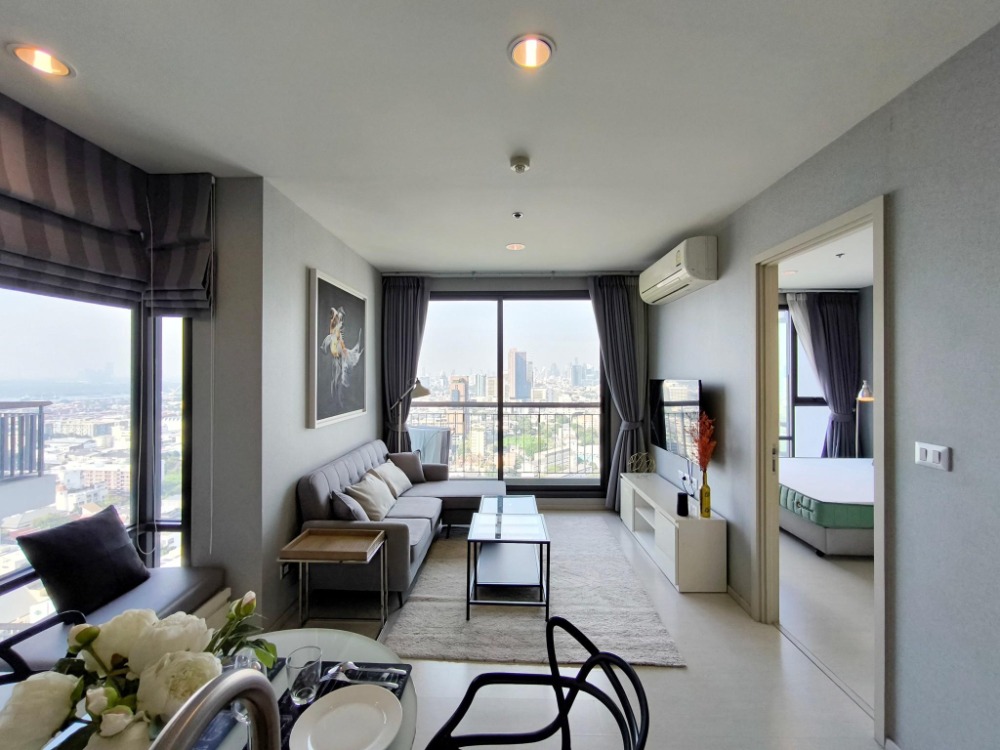 🌸✨Rhythm Sukhumvit 42 | Rental 32,000 Baht✨🌸