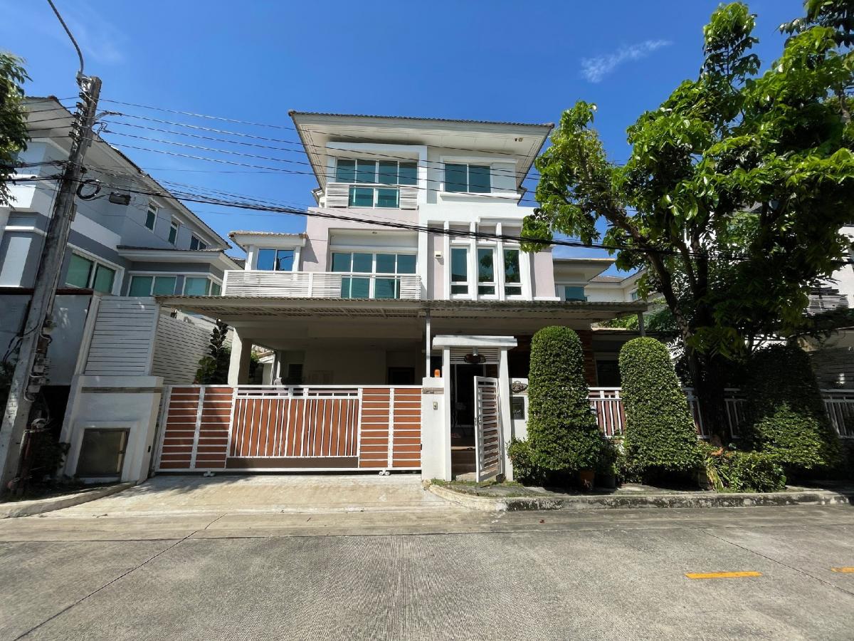 💰Single house for sale, private society 🍃 Bangkok Boulevard Ramintra KM.2 🏡next to The Jazz Ramintra department store ✨️ near MRT Lat Pla Khao 🚆 Price only 13.5 million baht