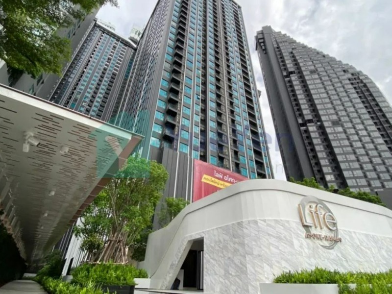 Urgently Sale! Life Asoke-Rama9 Studio with Best Deal Ever!!