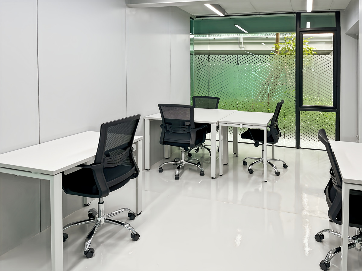 24/7 access to designer office space for 4 employees in Spaces The OfficePlus 24/7 access to designer office space for 4 employees in Spaces The OfficePlus