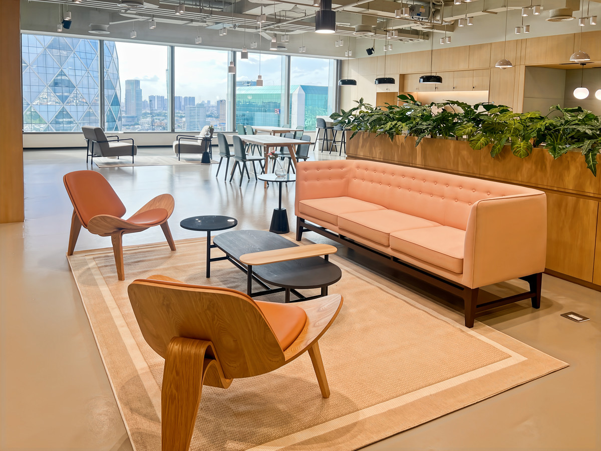 Tailor-made dream offices for 4 employees in Spaces Vanit Place Aree – รูปที่ 4