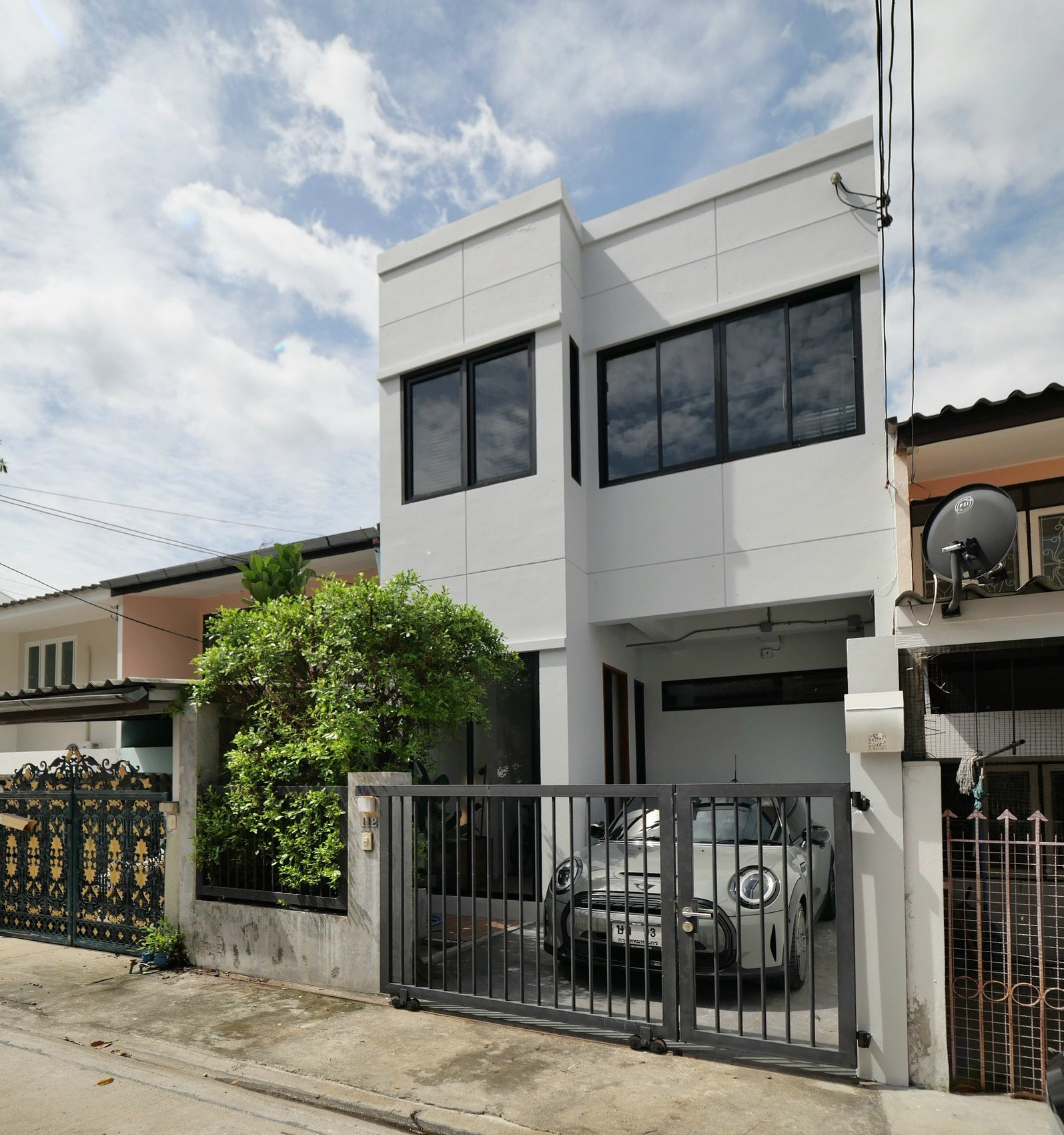 📢👇 Ready to move in : Townhouse at Soi Soonvijai Petchaburi road, modern loft style near Bangkok Hospital 📢👇 Ready to move in : Townhouse at Soi Soonvijai Petchaburi road, modern loft style near Bangkok Hospital