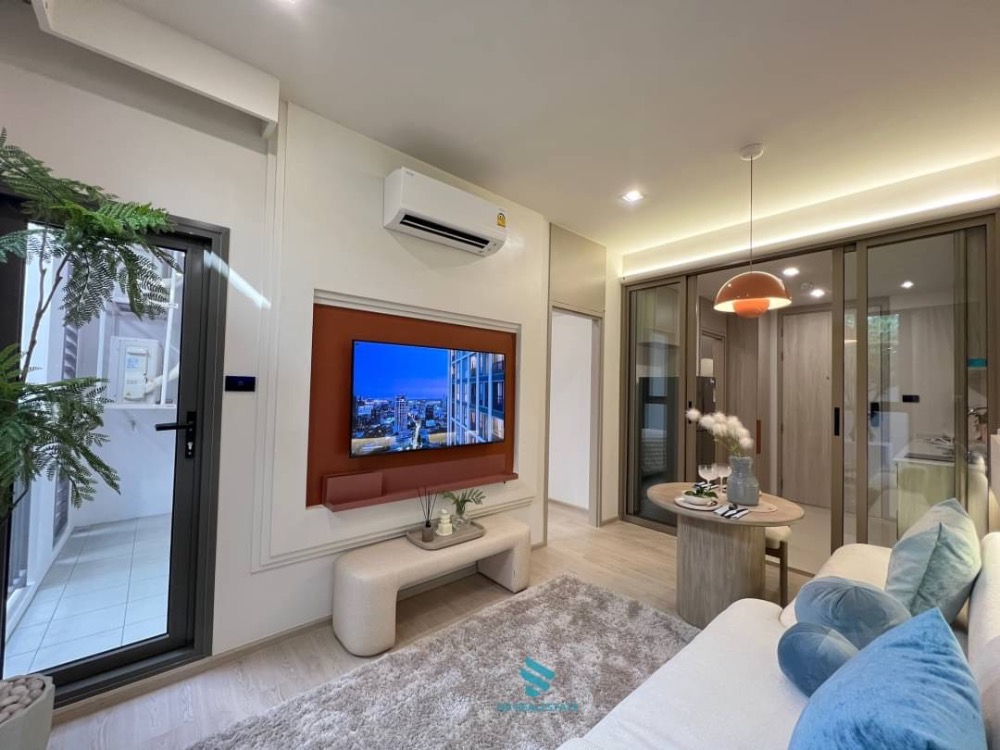 ขายคอนโดหรู : 𝐑𝐞𝐟𝐞𝐫𝐞𝐧𝐜𝐞 𝐄𝐤𝐤𝐚𝐦𝐚𝐢 𝟏 ห้องนอน พร้อมเฟอร์นิเจอร์ และ𝐛𝐮𝐢𝐥𝐭 𝐢𝐧 ครบครัน ใกล้ 𝐁𝐓𝐒 เอกมัย ,ดองกี้ ทองหล่อ – รูปที่ 2