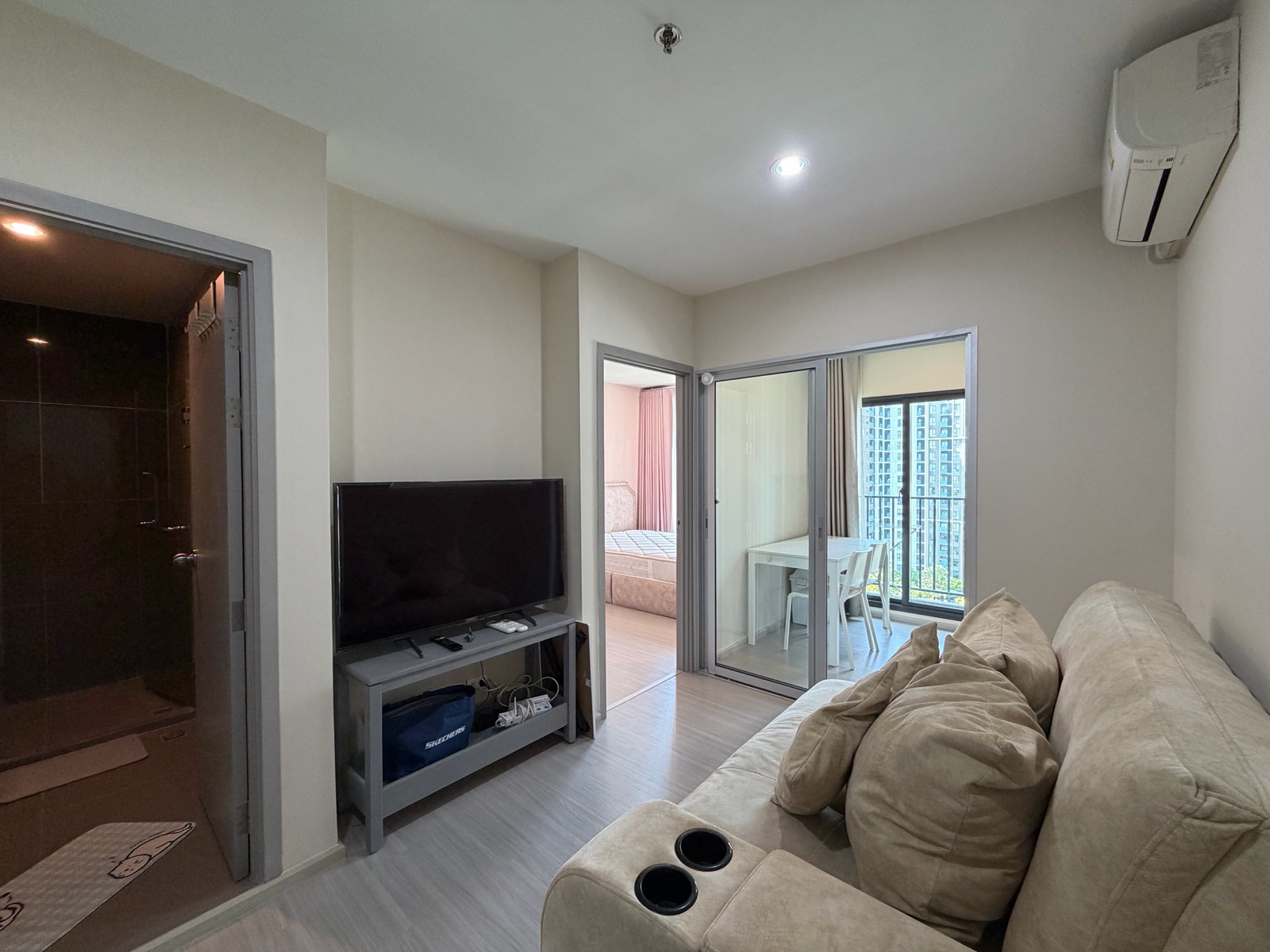 For rent 🏙️The Parkland Phetkasem 56 🛌 1 bed 35 sq m. 🚝 MRT Phasi Charoen For rent 🏙️The Parkland Phetkasem 56 🛌 1 bed 35 sq m. 🚝 MRT Phasi Charoen