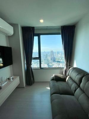 📢👇Grab or gone. Good deal and good location (opposite Central Ladprao) , worth for living or investing, city view, corner unit , fully furnished