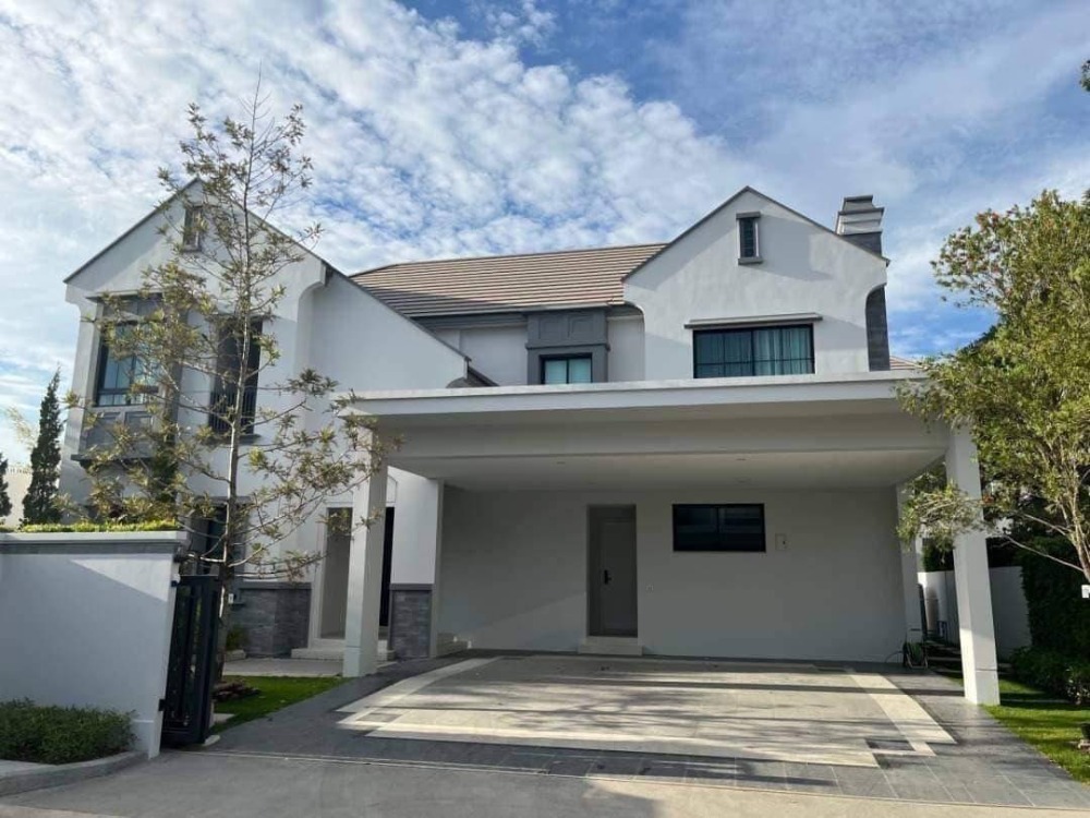 ♦ Modern Luxury ♦ 2 story detached house, 103.80 sq.w., 302.00 sq.m. | 4 bedrooms, 5 bathrooms | near Little Walk Krungthep Kreetha 8 mins, Marketplace Krungthep Kreetha 10 mins, Brighton International School 13 mins ♦ Modern Luxury ♦ 2 story detached house, 103.80 sq.w., 302.00 sq.m. | 4 bedrooms, 5 bathrooms | near Little Walk Krungthep Kreetha 8 mins, Marketplace Krungthep Kreetha 10 mins, Brighton International School 13 mins