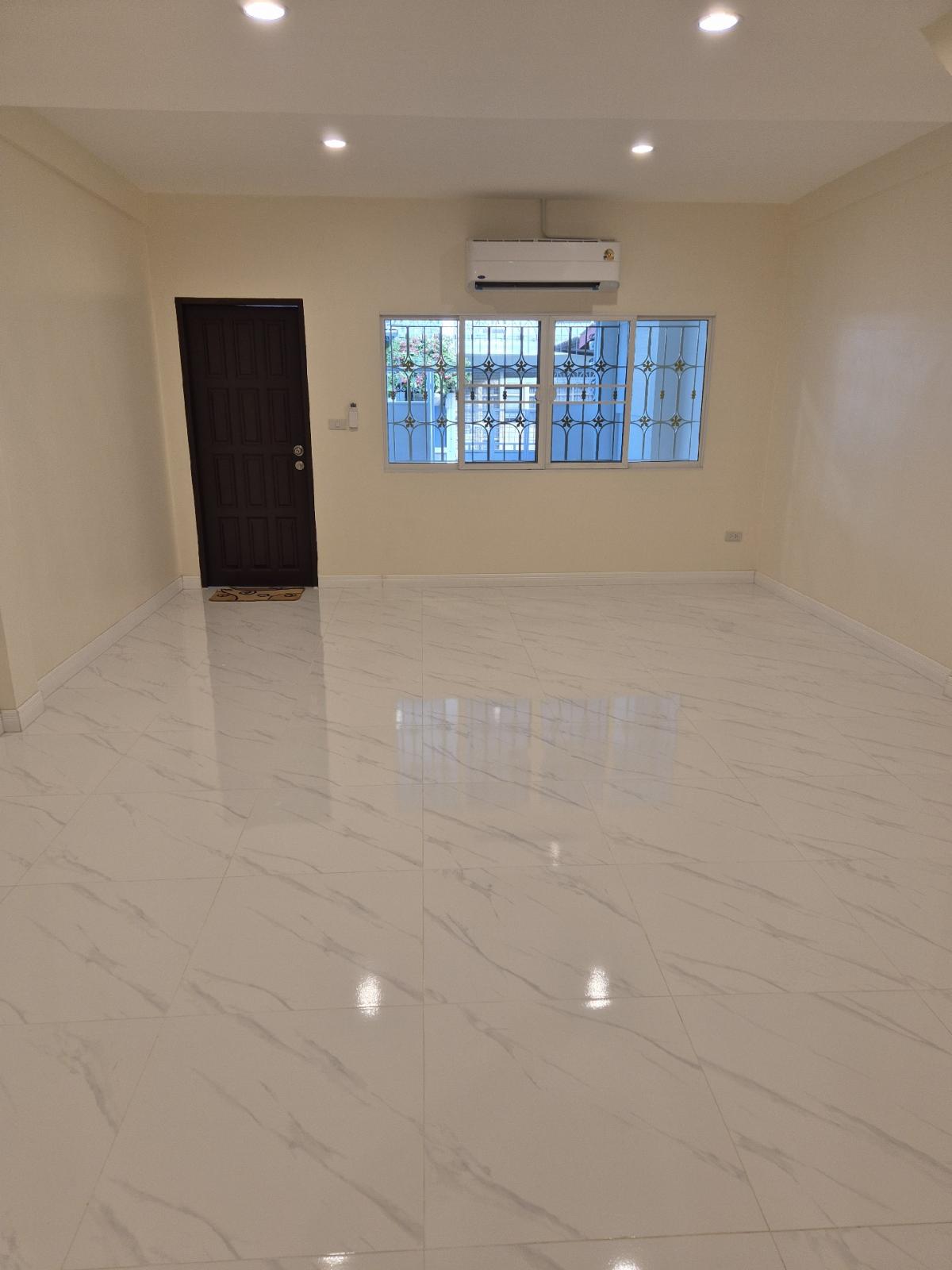 House for sale2 beds 2 baths1 Living1 kitchen 1 Parking space With airconsSelling 3,790,000 baht – รูปที่ 4