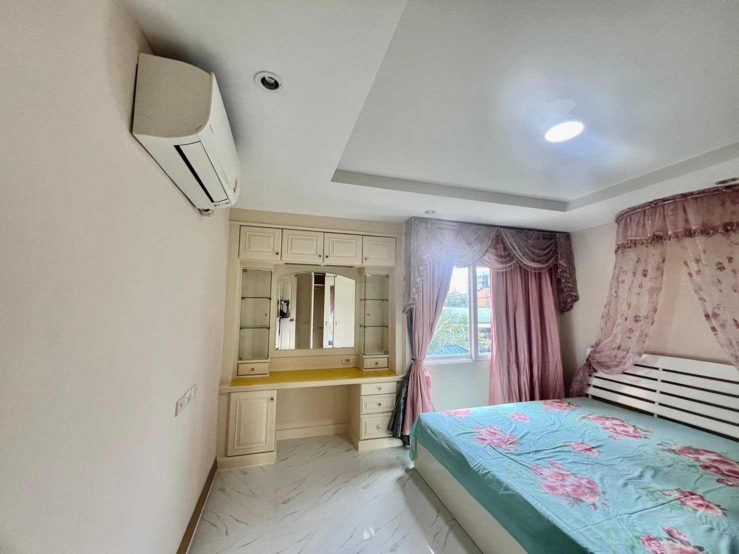 คอนโดรัชดาให้เช่า ห้องกว้างมาก 42 ตรม. ซ.รัชดา 18 ใกล้เซ็นทรัลพระราม9  (งดรับ Agent น๊า) – รูปที่ 3