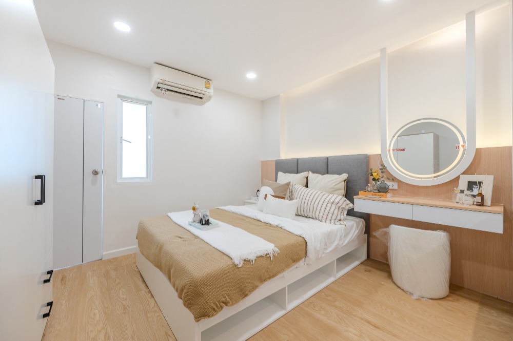 🏡✨️LP-315 Condo for sale in Ban Phraya Phirom 🌈🌤️One million with change, salary 12k #Installment 4xxx | Pet-friendly condo | #Buying is more worthwhile than renting, convenient transportation, in the city center, Soi Ratchada 36 Suea Yai | | Near MRT Lat 🏡✨️LP-315 Condo for sale in Ban Phraya Phirom 🌈🌤️One million with change, salary 12k #Installment 4xxx | Pet-friendly condo | #Buying is more worthwhile than renting, convenient transportation, in the city center, Soi Ratchada 36 Suea Yai | | Near MRT Lat