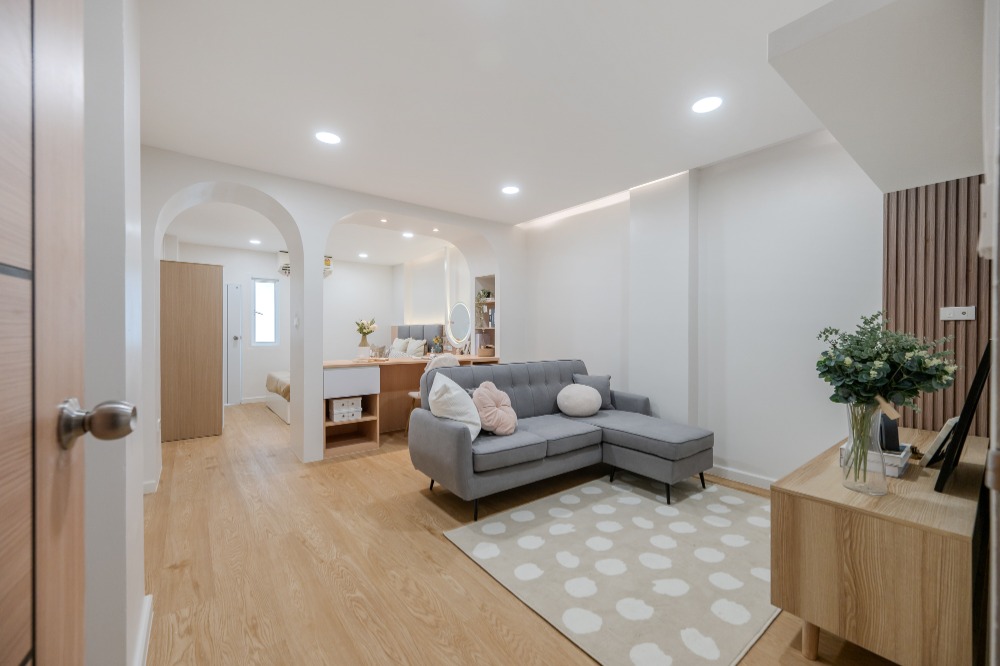 🏡✨️LP-315 ขายคอนโดบ้านพระยาภิรมย์ 🌈🌤️ล้านเดียวมีทอน เงินเดือน12k #ผ่อน4xxx | คอนโดเลี้ยงสัตว์ได้ | #ซื้อคุ้มกว่าเช่า เดินทางสะดวก ใจกลางเมือง ซอยรัชดา 36เสือใหญ่ | | ใกล้ MRT ลาดพร้าว – รูปที่ 2