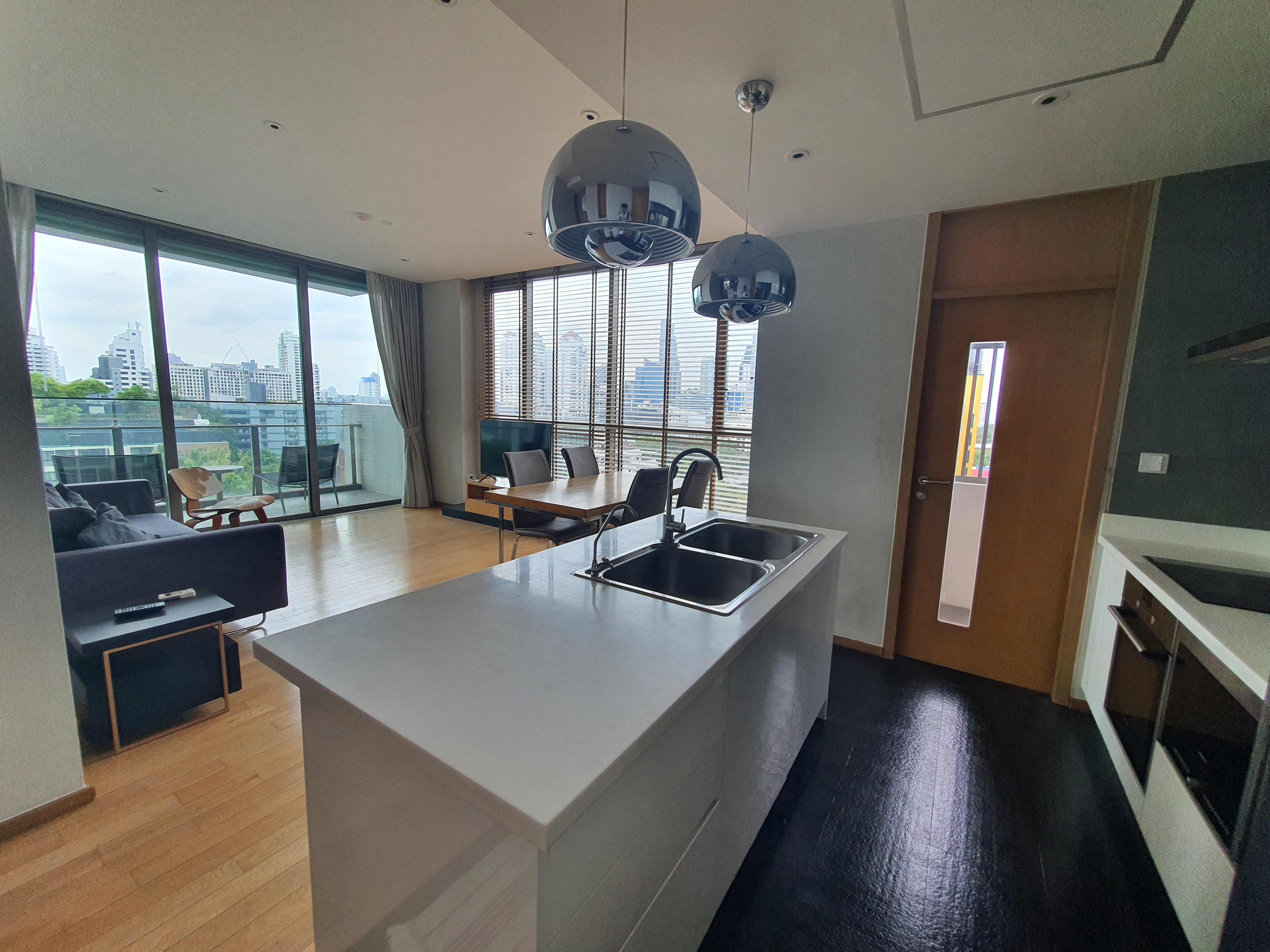 For Sale: Aequa Sukhumvit 49, 2-Bed 92 sqm Close to BTS Phrom Phong 🌿