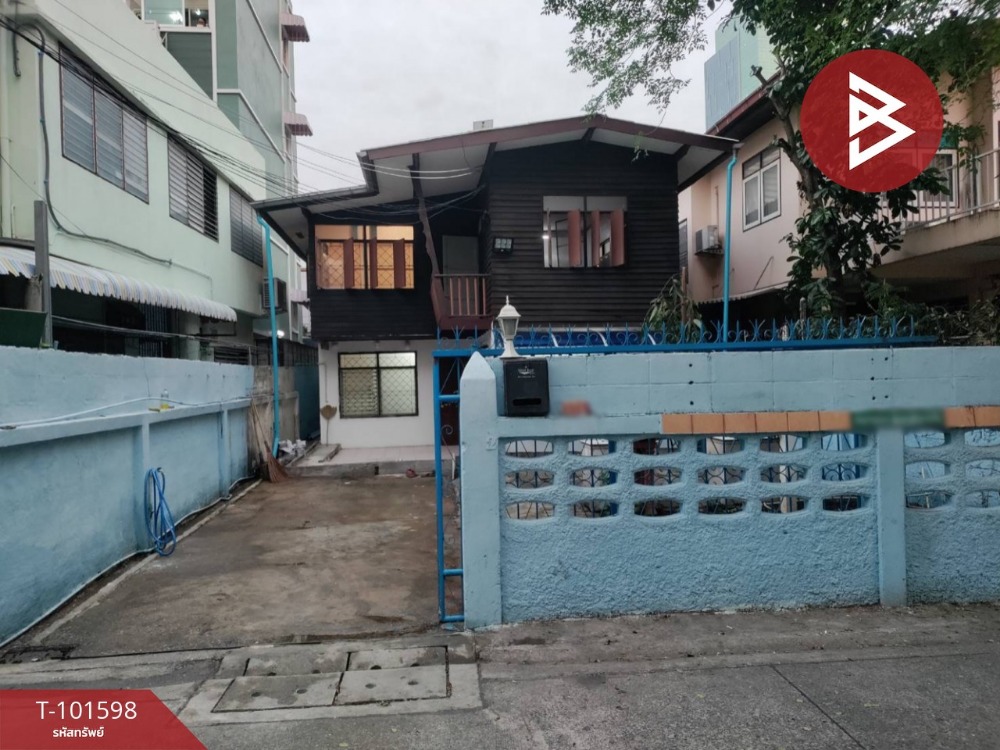 For sale: 2-storey detached house, area 50 sq m, Din Daeng, Bangkok For sale: 2-storey detached house, area 50 sq m, Din Daeng, Bangkok