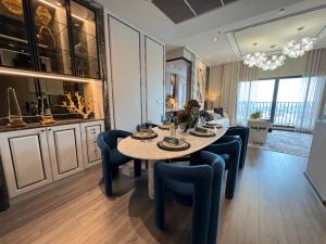 Penthouse Unit 1 เดียวในโครงการ 3 นอน 3 น้ำ 133 ตารางเมตร วิวแม่น้ำ แต่งด้วยเฟอร์ฯนำเข้าทั้งห้อง