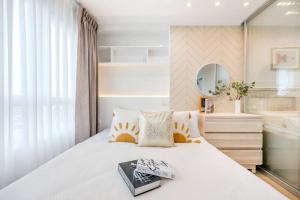Why pay rent when you can own it easily! This is it, Lumpini Ville Prachachuen-Phongphet 2 (Lumpini Ville Prachachuen-Phongphet 2), beautiful room, city view, good atmosphere, easy installments at only 7,xxx baht per month!