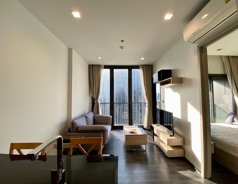 ให้เช่าราคาพิเศษ! คอนโดมิเนียม THE LINE Asoke - Ratchada 1 ห้องนอน ราคาเพียง 20,000 บาท ชั้น 18 ขนาด 35.17 ตร.ม. ใกล้ MRT พระราม 9 ให้เช่าราคาพิเศษ! คอนโดมิเนียม THE LINE Asoke - Ratchada 1 ห้องนอน ราคาเพียง 20,000 บาท ชั้น 18 ขนาด 35.17 ตร.ม. ใกล้ MRT พระราม 9