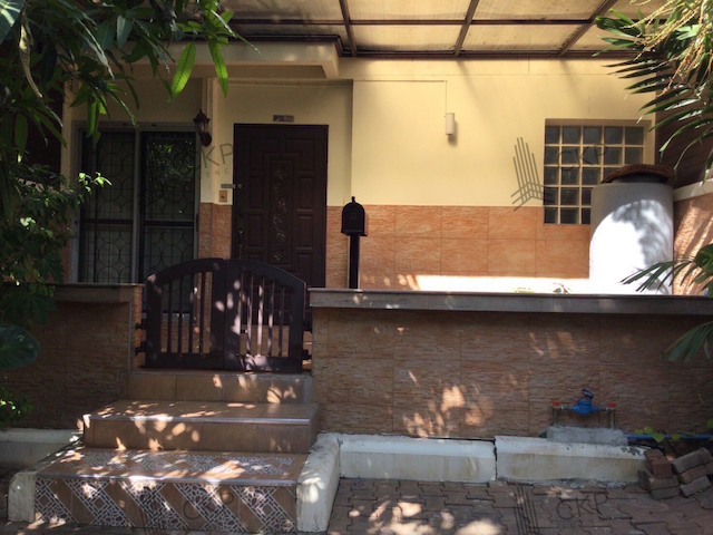 Noble Park Bangplee horizontal condo with furniture, near shopping malls and markets, food sources, supplies, convenient transportation. Noble Park Bangplee horizontal condo with furniture, near shopping malls and markets, food sources, supplies, convenient transportation.