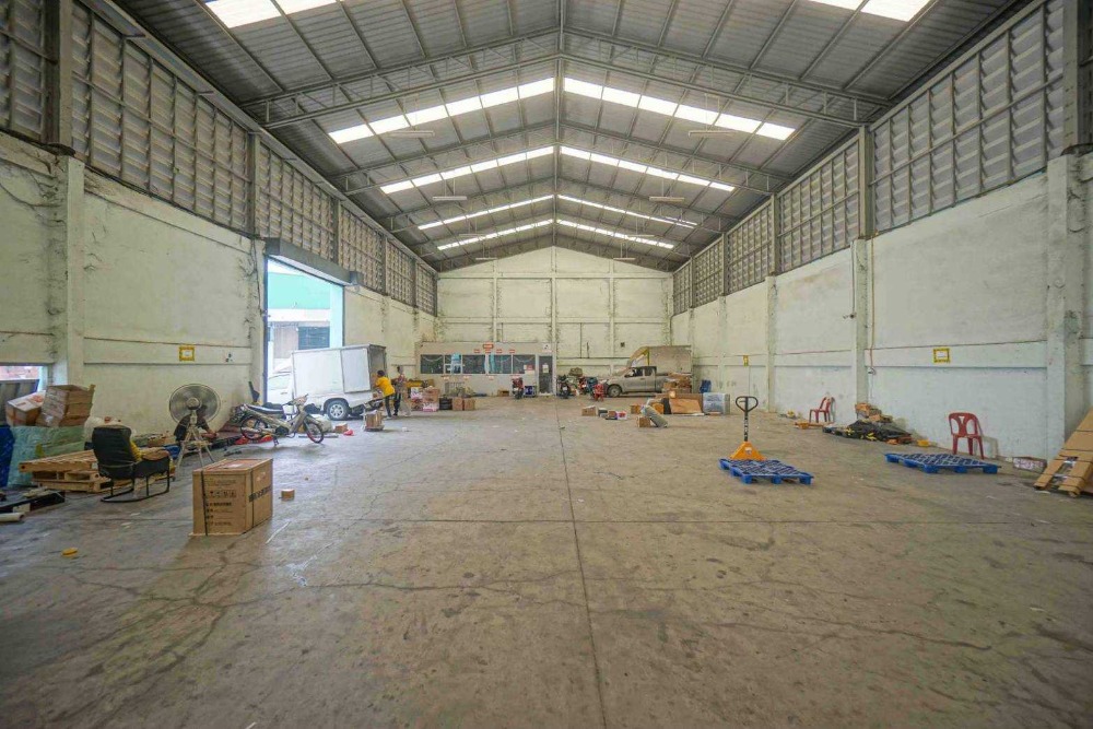 ขายโรงงาน พร้อมสำนักงาน 9ไร่ 1งาน 27 ตรว. ติดถนนใหญ่ กระทุ่มเเบน ขายโรงงาน พร้อมสำนักงาน 9ไร่ 1งาน 27 ตรว. ติดถนนใหญ่ กระทุ่มเเบน