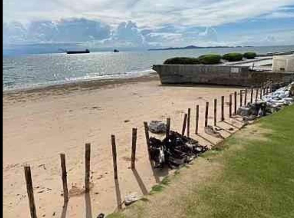 ขายที่ดินติดริมทะเลหาดจอมเทียน เนื้อที่ 9 ไร่