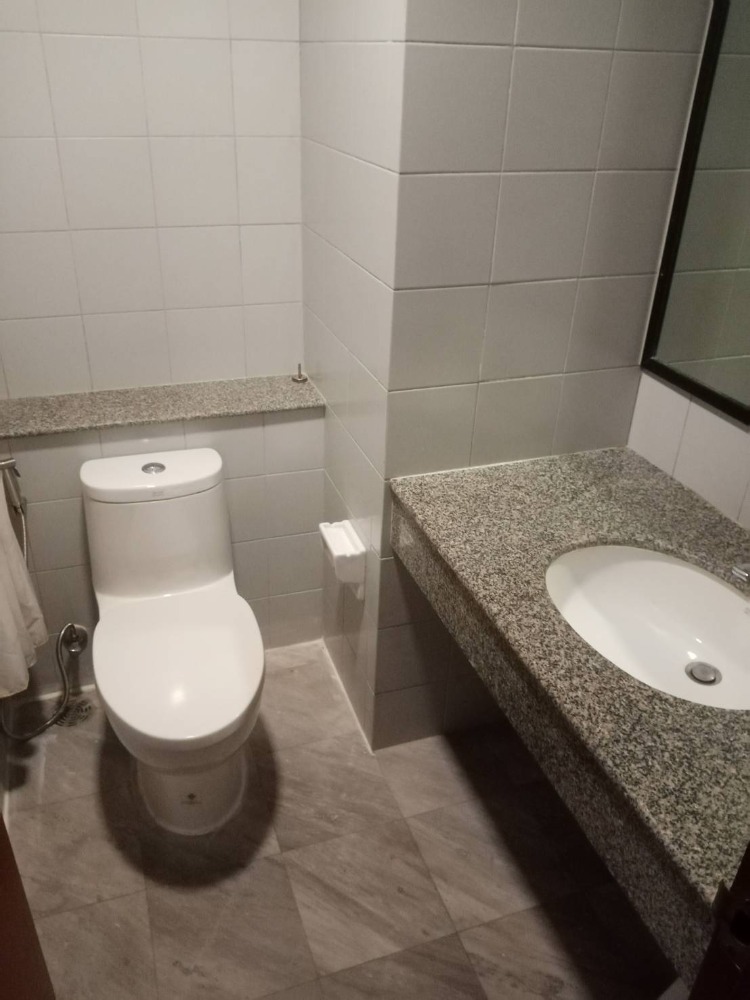 Noble House Phayathai 45 sq.m. Eng 中 日 Please add LINE ID @806qphgn o8415o5483 Noble House Phayathai 45 sq.m. Eng 中 日 Please add LINE ID @806qphgn o8415o5483