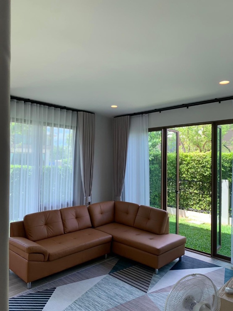 ● Spacious Area ● 2 storey Single house, 4 beds | 109.00 sq.w. 300.00 sq.m. | near International School Advent Ramkhamhaeng 6 mins, HomePro Ramkhamhaeng 8 mins, Ramkhamhaeng Hospital 8 mins ● Spacious Area ● 2 storey Single house, 4 beds | 109.00 sq.w. 300.00 sq.m. | near International School Advent Ramkhamhaeng 6 mins, HomePro Ramkhamhaeng 8 mins, Ramkhamhaeng Hospital 8 mins