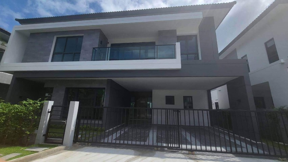 ● Modern Style ● บ้านเดี่ยว 2 ชั้น 4 ห้องนอน 2 ที่จอดรถ | 70.00 ตร.ว. 313.00 ตร.ม. | ใกล้ สนามกอล์ฟ เมืองแก้ว 6 นาที, IKEA บางนา 9 นาที, Mega บางนา 9 นาที