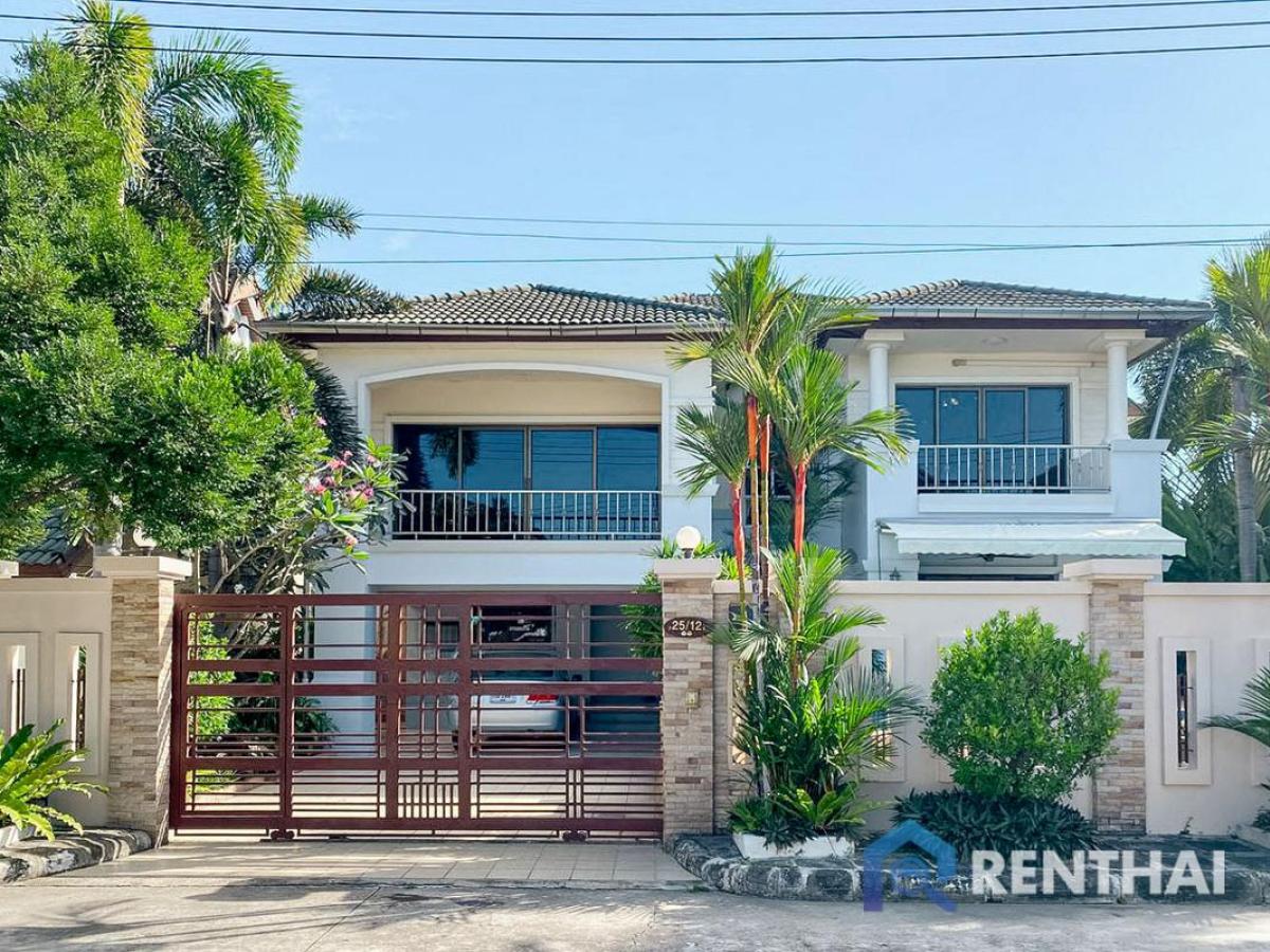4 bedroom Poll Villa in Pattaya - 9.9M Thb, Private Pool, Garden, Fully Furnished