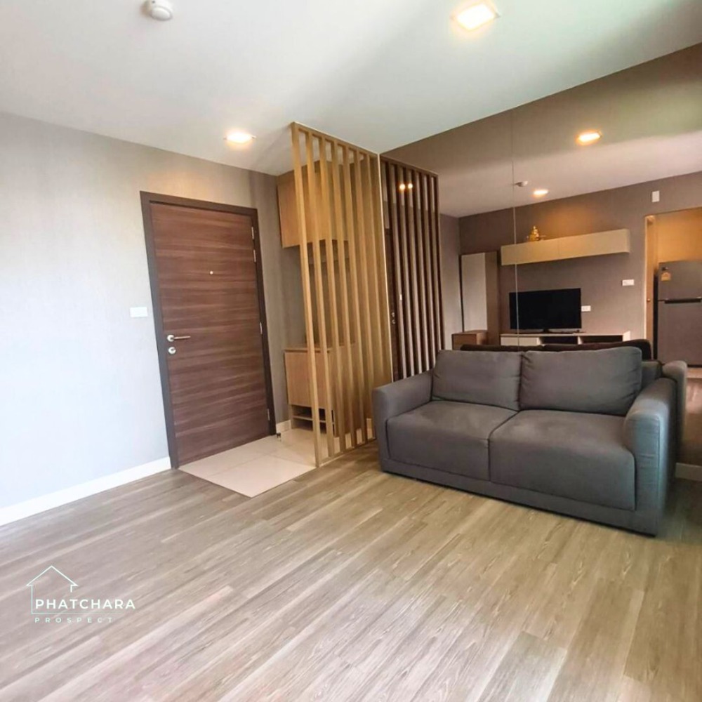 Condo Monique Sukhumvit 64, Japanese style condo, beautiful room with furniture, near BTS Punnawithi and Chalerm Mahanakhon Expressway, selling below appraisal price