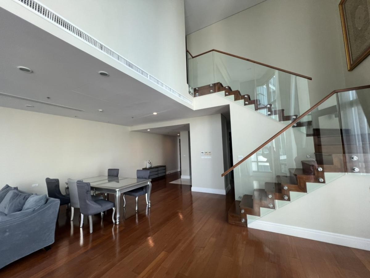 For Rent: Bright Sukhumvit 24 189.39 sqm Duplex 3 Bedroom Ready to move in 110k