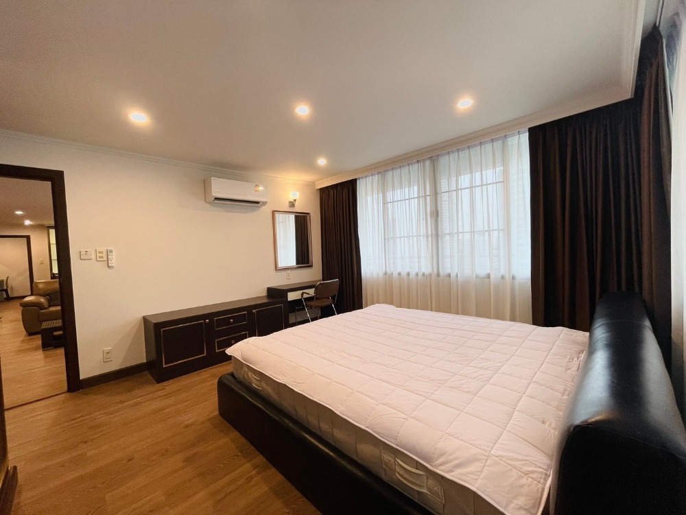 ● Prime Location ● ชั้น 20+ 194.00 ตร.ม. | 3 ห้องนอน 2 ห้องน้ำ | คอนโดใกล้ BTS สถานีพร้อมพงษ์ 3 นาที, โรงพยาบาลสมิติเวช สุขุมวิท 3 นาที, EmQuartier 6 นาที – รูปที่ 4