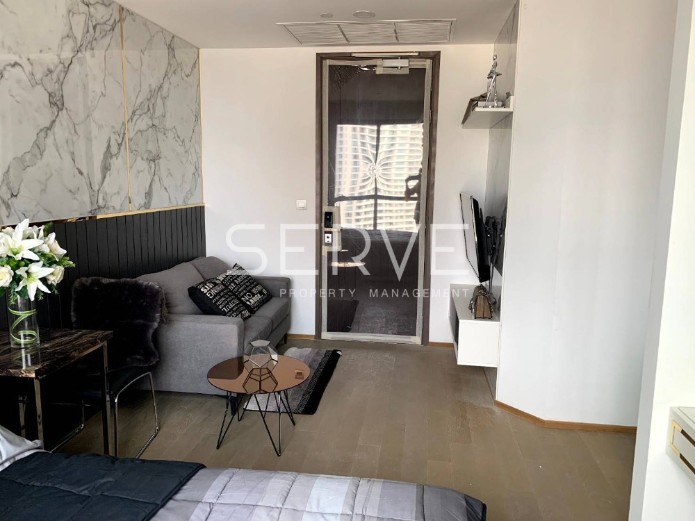 Modern Style Studio High Floor Good Location MRT Sam Yan 180 m. & Samyan Mitrtown @  Ashton Chula-Silom