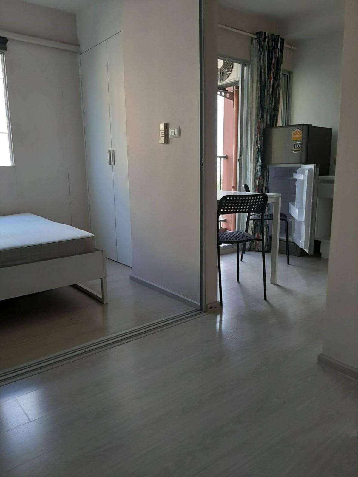 Plum Condo Park Rangsit to the knee 7500 sells 1,250,000baht near Bangkok University. Plum Condo Park Rangsit to the knee 7500 sells 1,250,000baht near Bangkok University.