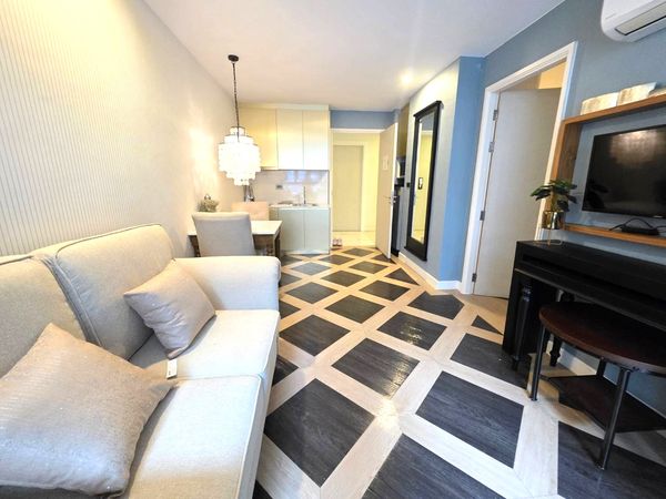 Road. Surrounded by popular tourist attractions, restaurants, cafes, and all essential amenities. Estimated Rental Yield: Approximately 7.6%