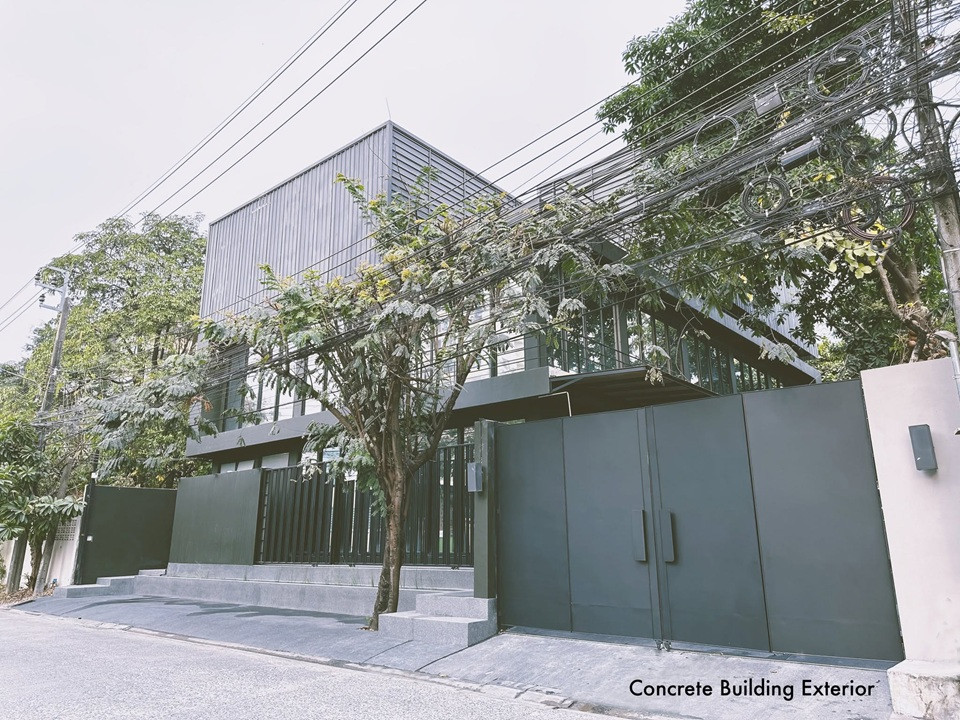 ให้เช่าบ้านตึกอาคาร 3 ชั้น เนื้อที่ 239ตร.ว พื้นที่ใช้สอย 1,200ตร.ม มีบ้านไม้ 1หลัง10ห้องนอน 10ห้องน้ำ ถนนรัชดา 32 จตุจักร ราคาเช่า 350,000 บ/ด ( 泰国房地产公司可以说中文请打电话。081-732-9189 Line : fs258 微信密码 F0817329189 ) ให้เช่าบ้านตึกอาคาร 3 ชั้น เนื้อที่ 239ตร.ว พื้นที่ใช้สอย 1,200ตร.ม มีบ้านไม้ 1หลัง10ห้องนอน 10ห้องน้ำ ถนนรัชดา 32 จตุจักร ราคาเช่า 350,000 บ/ด ( 泰国房地产公司可以说中文请打电话。081-732-9189 Line : fs258 微信密码 F0817329189 )