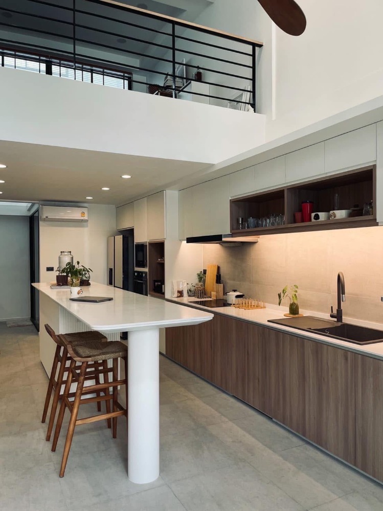 ● Japanese Modern Loft ● ทาวน์โฮม 3.5 ชั้น | 3 ห้องนอน 4 ห้องน้ำ | 21.31 ตร.ว. 210.00 ตร.ม. | ใกล้ มหาวิทยาลัยเกษมบัณฑิต 4 นาที, โรงเรียนปาณยา พัฒนาการ 6 นาที, ธัญญาพาร์ค 9 นาที, BTS อ่อนนุช 10 นาที – รูปที่ 3