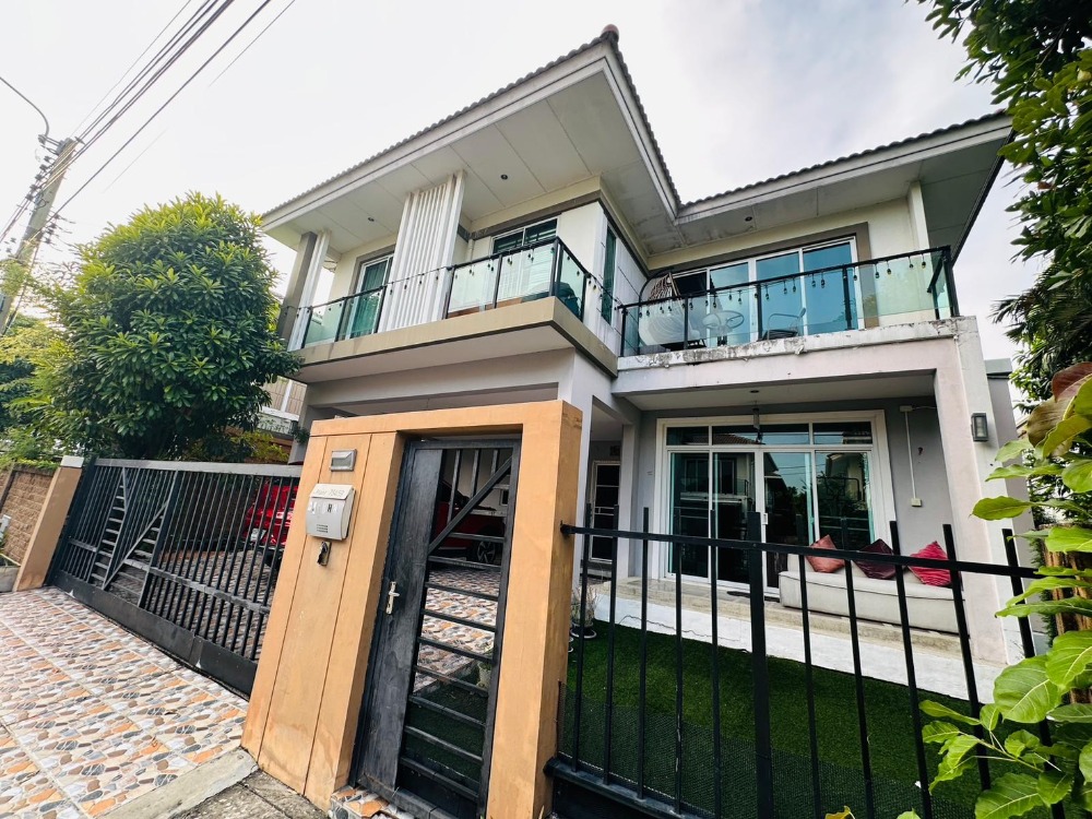 House for sale, The Plant Pattanakarn project, The Plant Pattanakarn, for sale 14 million baht