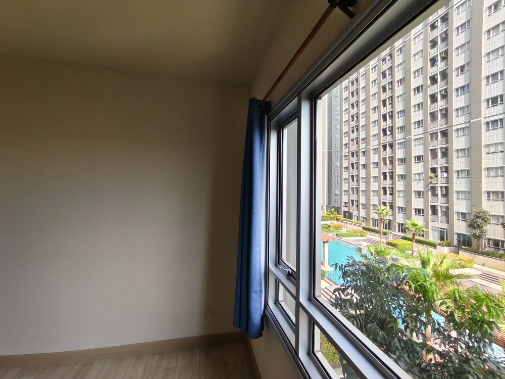 Luxury condo for sale next to the Chao Phraya River Manor Sanambinnam Luxury condo for sale next to the Chao Phraya River Manor Sanambinnam