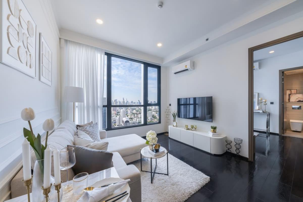 📢👇Sell with tenant til January 26 rental 57k, Yield 6.5%, only minor damage , has been structurally inspected by an engineer and result shows that it is safe.