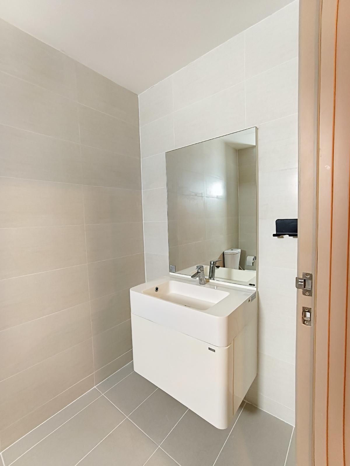 ขาย (ห้องมุม) !!! Condo lette Midst Rama 9 ชั้น 23 ขนาด 56.79 ตรม 2 ห้องนอน 2 ห้องน้ำ 1 ห้องโถง1 ห้องครัว ระเบียงขนาด 57 ตรม. สวยพร้อมอยู่ ในราคาถูกที่สุด !! – รูปที่ 4