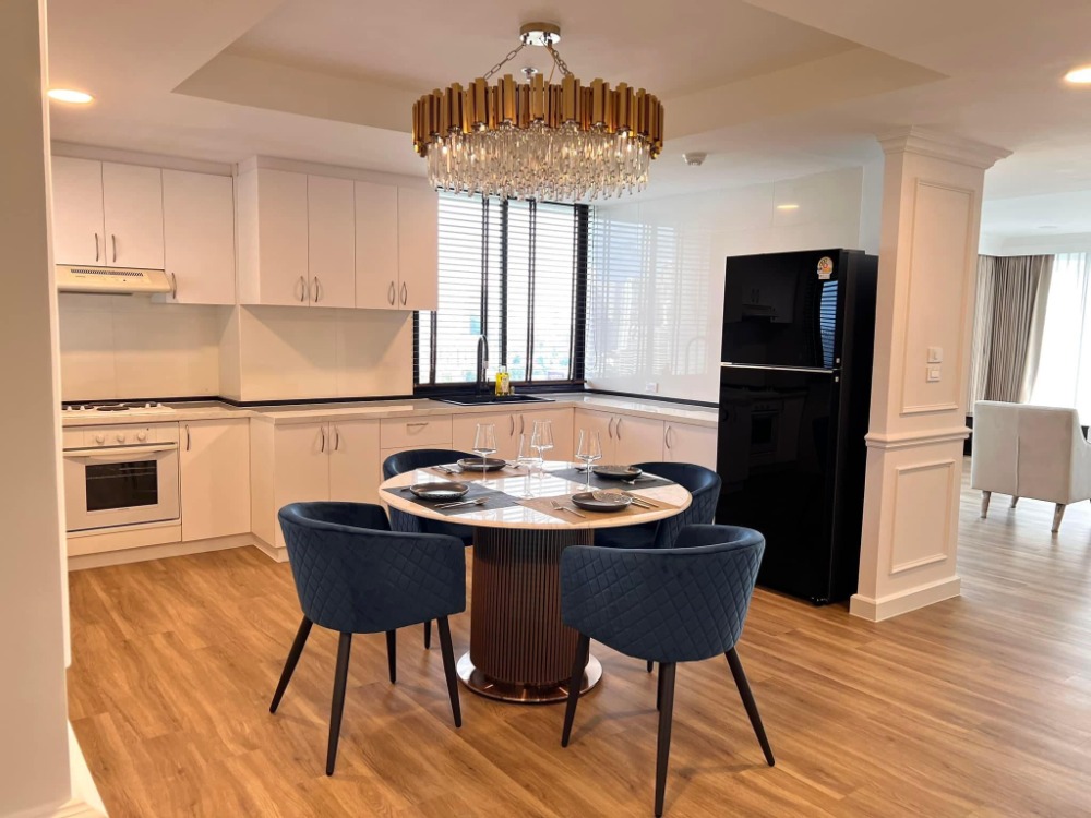♢ Rare Unit ♢ 20+ floor 125.00 sq.m. | 2 beds 2 baths | near Sukhumvit Plaza 12 mins, Times Square 14 mins, Robinson Sukhumvit 15 mins ♢ Rare Unit ♢ 20+ floor 125.00 sq.m. | 2 beds 2 baths | near Sukhumvit Plaza 12 mins, Times Square 14 mins, Robinson Sukhumvit 15 mins