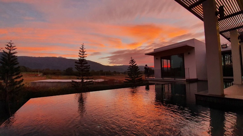 Luxury single house in the heart of Khao Yai with mountain view Luxury single house in the heart of Khao Yai with mountain view