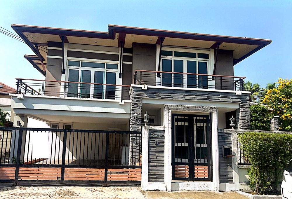 Single house for sale, The Royal Green Park Kanchanaphisek, 5 bedrooms, 6 bathrooms, 156.00 sq m. Single house for sale, The Royal Green Park Kanchanaphisek, 5 bedrooms, 6 bathrooms, 156.00 sq m.
