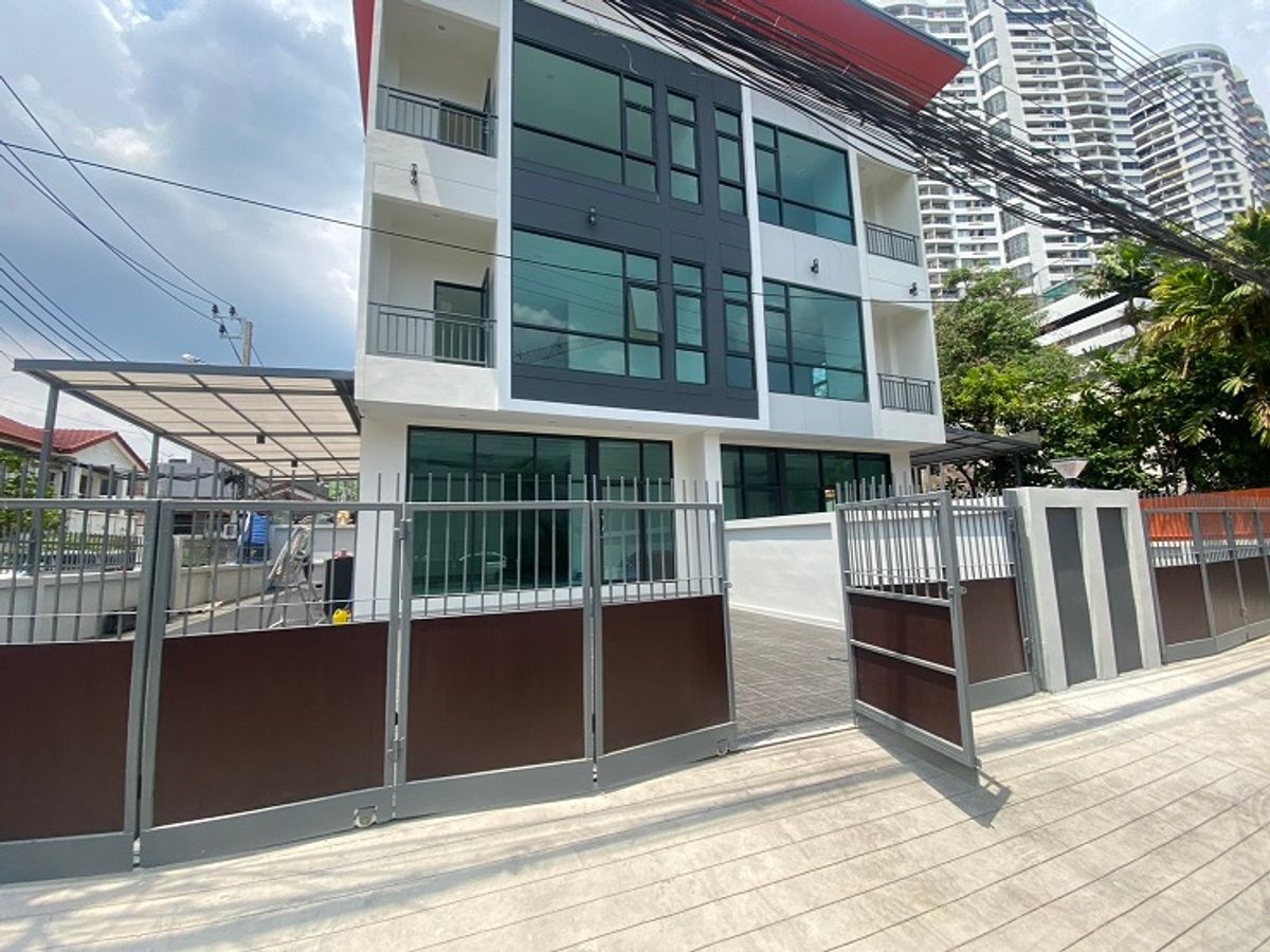 Tel. 081-632-0632 3-storey Home Office rental, Soi Phahonyothin 21 / New Modern / Soi, not deeply next to BTS Phahonyothin 24, can walk / suitable as a company. – รูปที่ 2